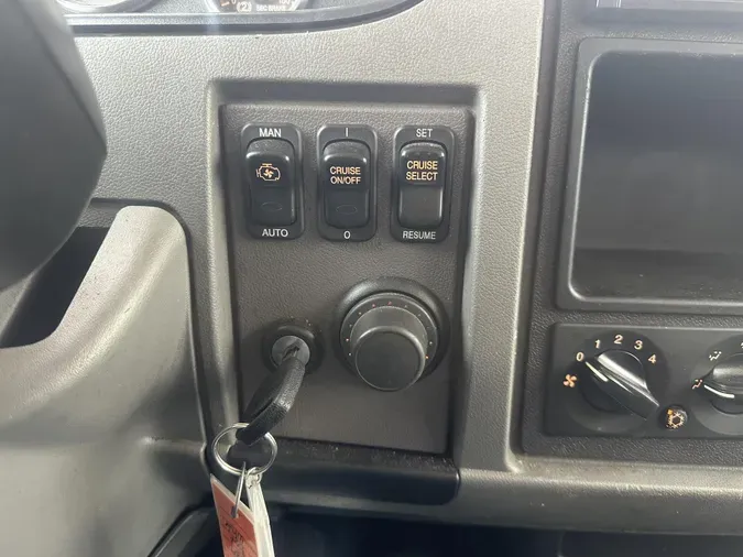 2020 Peterbilt 337d481698dc993eaeeec1bb076a7a165fd