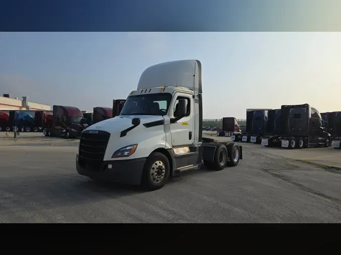 2020 Freightliner Cascadia 126d48213e543342fa8d1cd2d844a9c3b4b