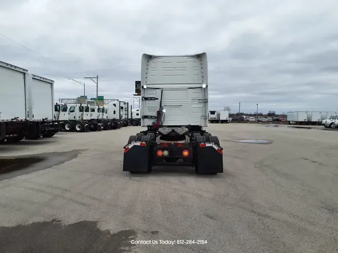 2020 VOLVO VNL64T-760