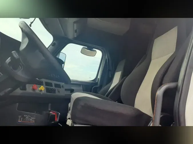 2019 FREIGHTLINER/MERCEDES PT126064ST