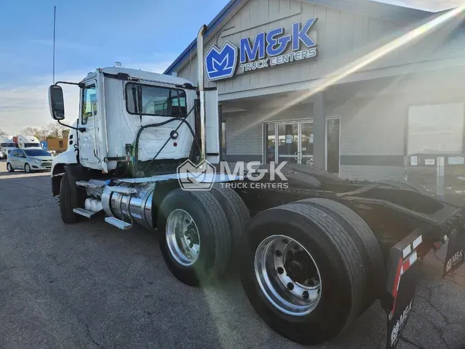 2018 MACK CXU613