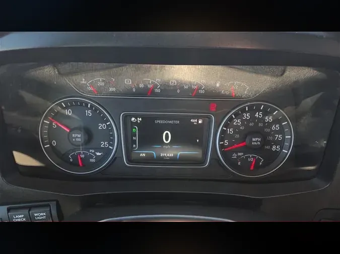 2022 INTERNATIONAL LT