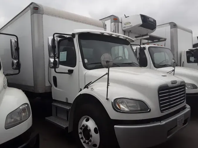 2015 FREIGHTLINER/MERCEDES M2 106