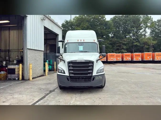 2023 Freightliner Cascadia 126