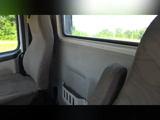 2018 Volvo VNL300