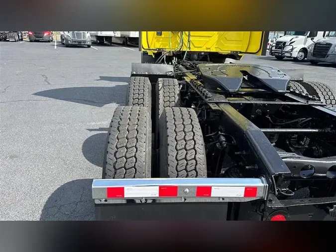 2018 INTERNATIONAL RH613