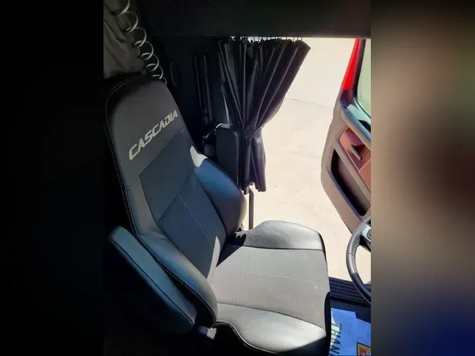 2024 Freightliner Cascadia