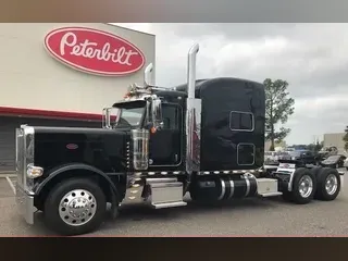 2021 PETERBILT 389