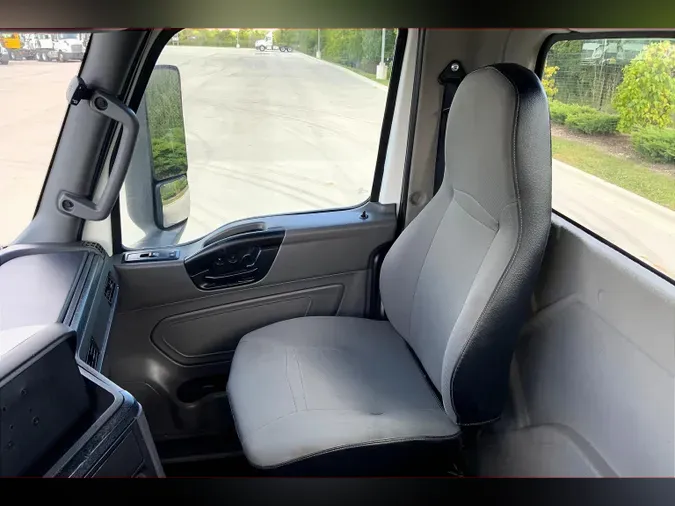 2019 INT LT625 6x4