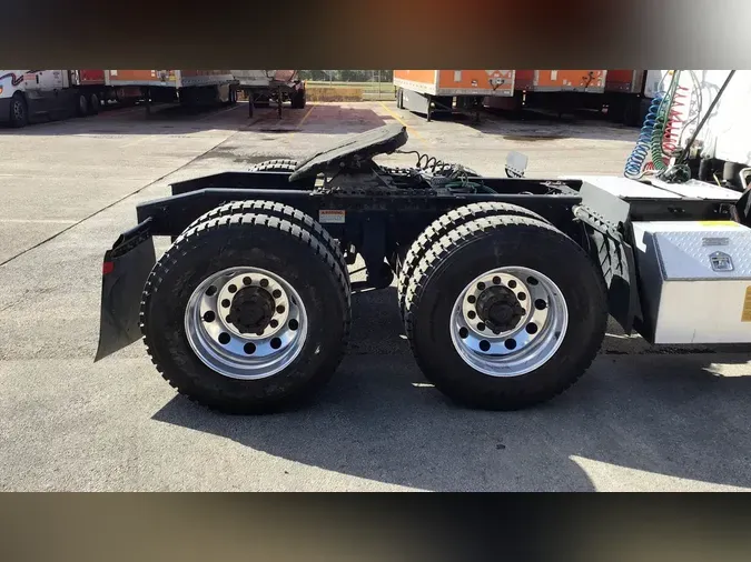 2020 Freightliner Cascadia 126d4a368ed001e48d3694f2980135a9e57