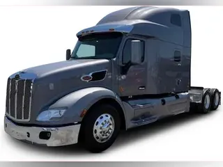 2022 Peterbilt 579