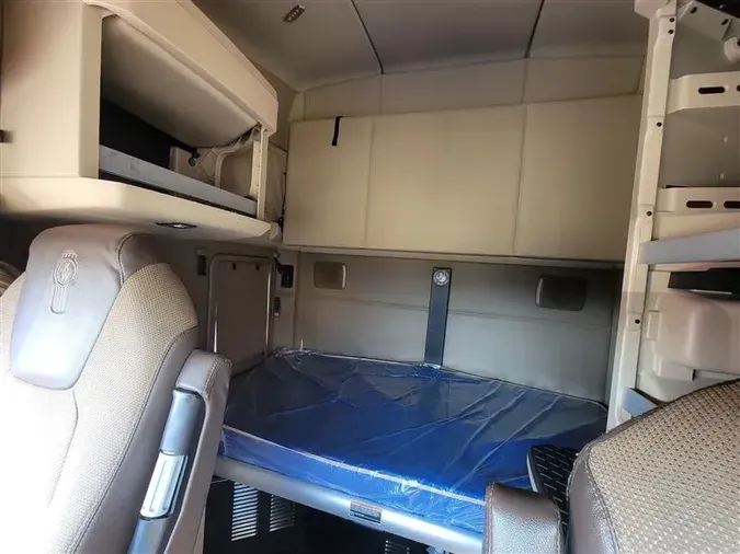 2021 KENWORTH T680d4a4862c681014a991da103aba7d5fb1