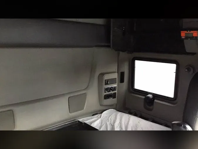 2021 International LT