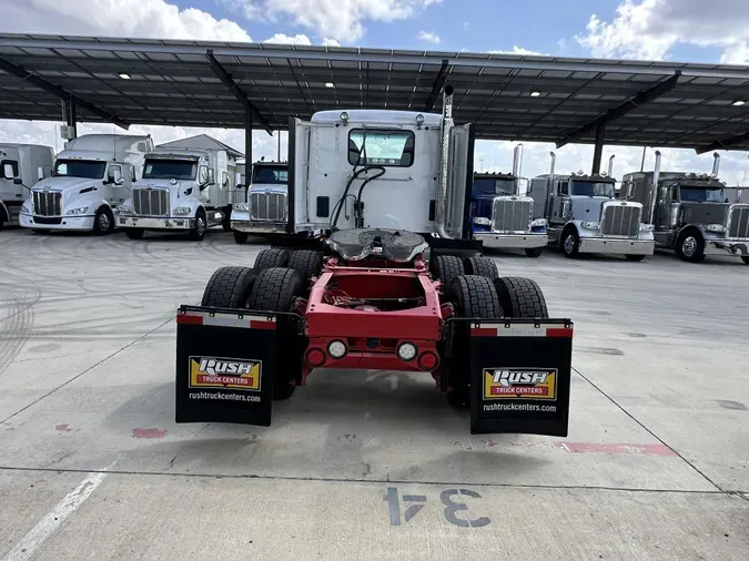 2022 Peterbilt 567