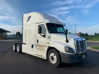 2017 FREIGHTLINER X12564ST