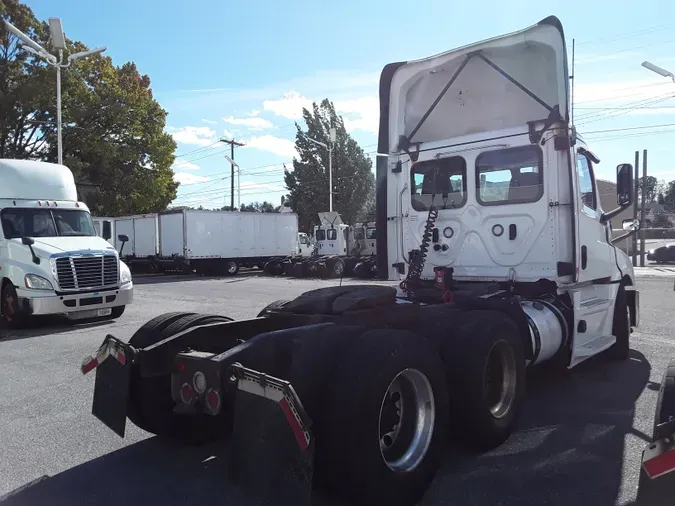 2019 FREIGHTLINER/MERCEDES NEW CASCADIA PX12664