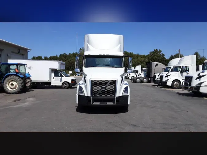2018 Volvo VNL300
