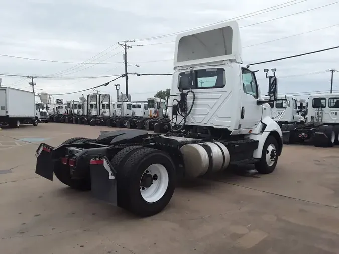 2020 NAVISTAR INTERNATIONAL RH613 DAYCAB S/A
