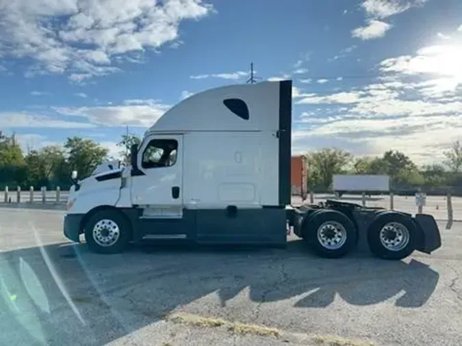 2020 Freightliner Cascadia