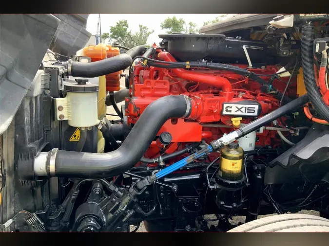 2022 INT LT625 6x4