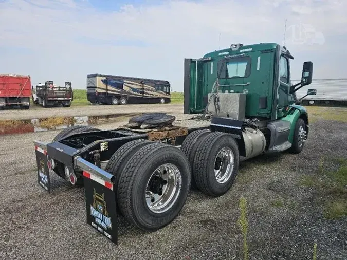 2017 PETERBILT 579