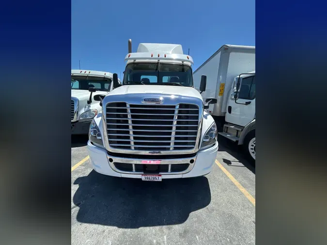 2017 FREIGHTLINER CASCADIA
