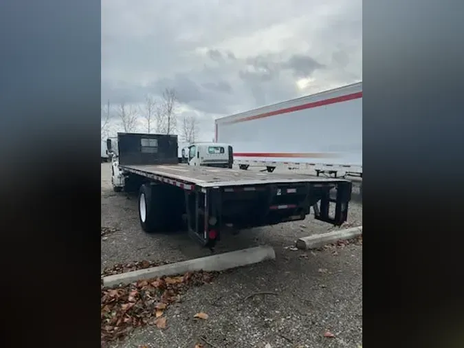 2017 FREIGHTLINER M2 106