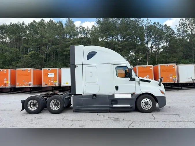 2023 Freightliner Cascadia 126d4b7282e8778dd7956bbe7c0a66044c1