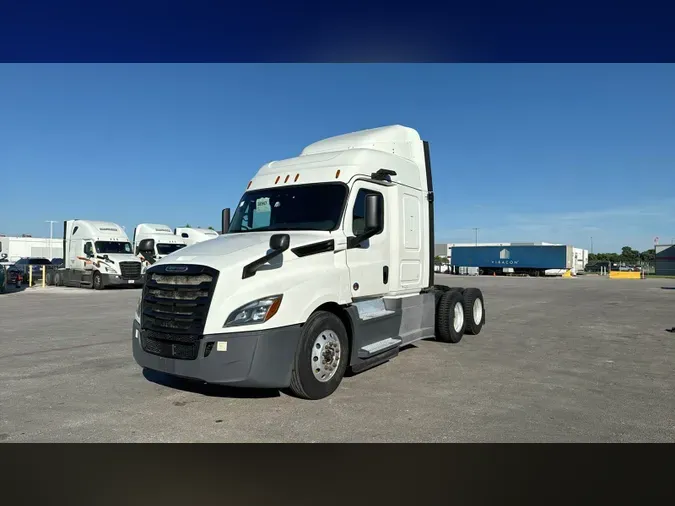 2019 Freightliner Cascadia 126