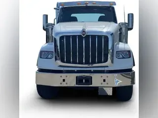 2022 International HX620