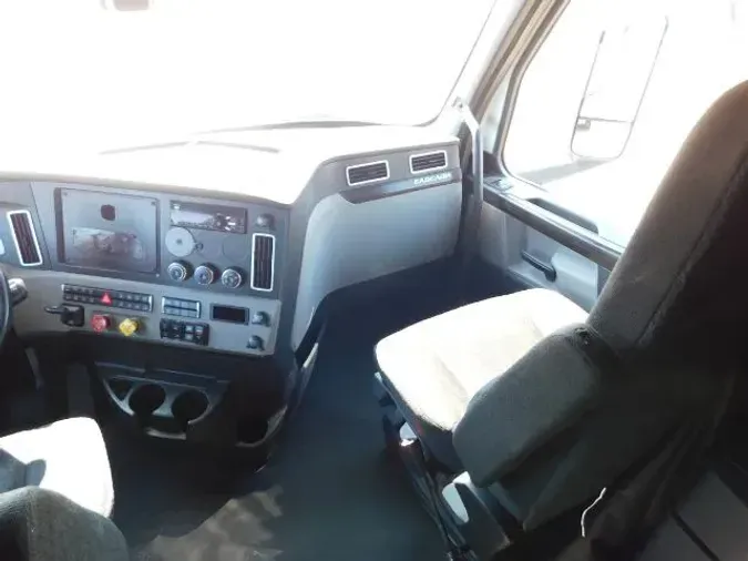 2020 Freightliner New Cascadia 126