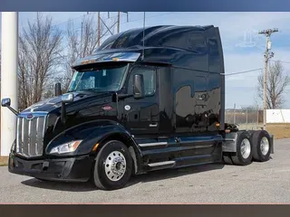 2023 PETERBILT 579
