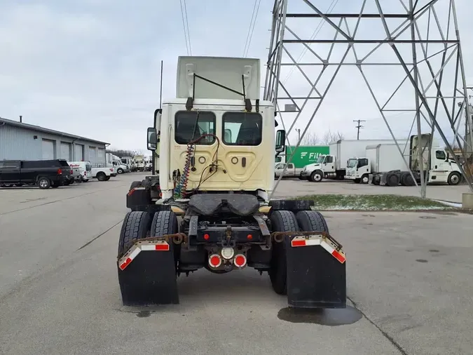 2019 FREIGHTLINER/MERCEDES CASCADIA 113