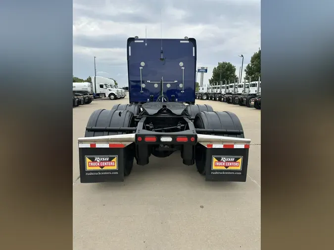 2022 Peterbilt 389