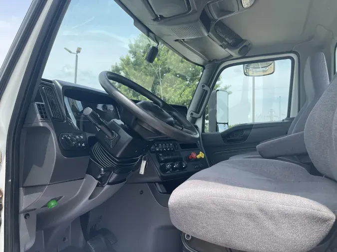 2019 International LT625