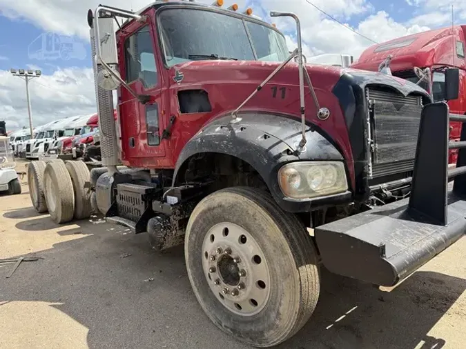 2012 MACK GRANITE GU713d4c0eb2dffa19e0b74b7339e0a2f50c7