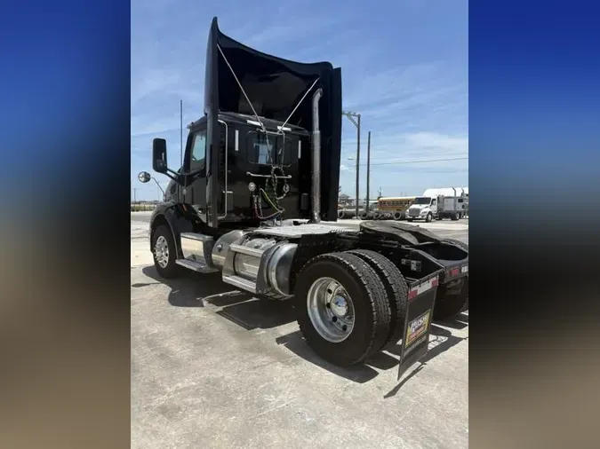 2021 Peterbilt 579d4c1685e8d523880a854ebe3ed880991