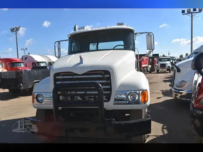 2006 MACK GRANITE CV713
