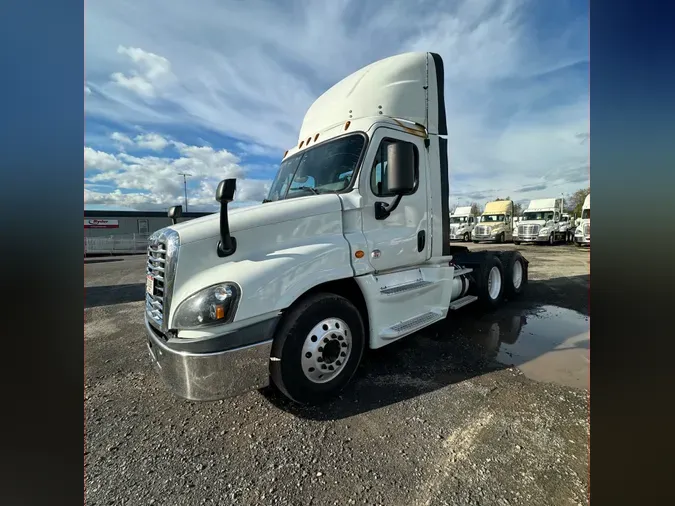 2017 FREIGHTLINER/MERCEDES CASCADIA 125d4c33ea787a114486d656d55040c8f5b