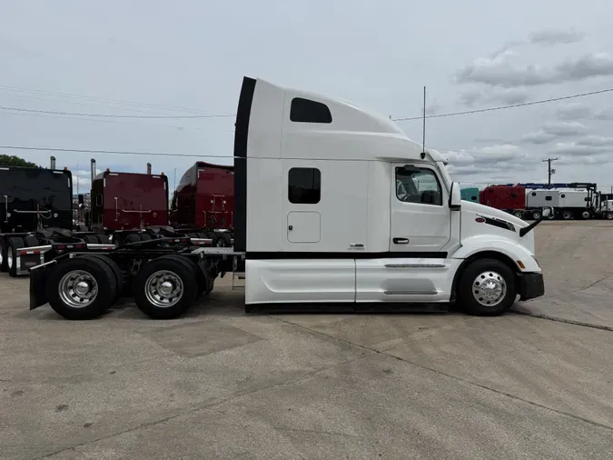 2023 Peterbilt 579