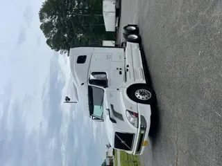 2016 VOLVO VNL670