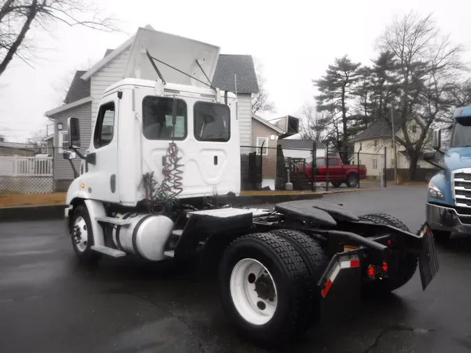 2018 FREIGHTLINER/MERCEDES CASCADIA 113