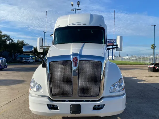 2021 Kenworth T680