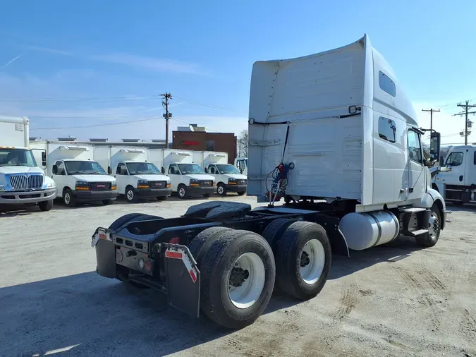 2019 VOLVO VNL64T-760