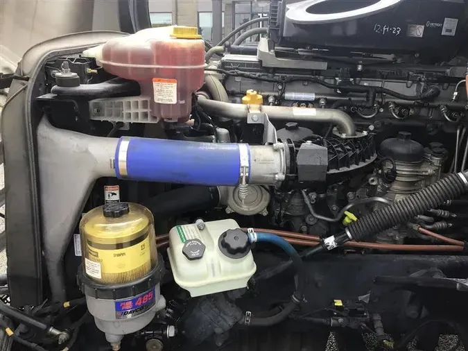 2019 FREIGHTLINER CA126