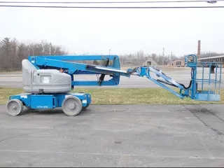 2012 Genie Z40/23NRJ