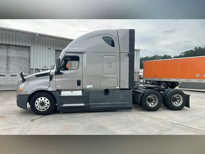 2021 Freightliner Cascadia