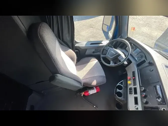 2021 FREIGHTLINER CA126
