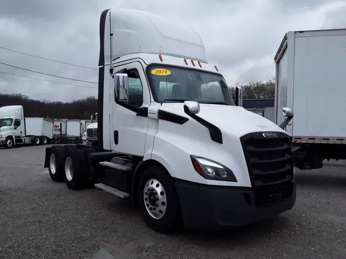 2019 FREIGHTLINER/MERCEDES NEW CASCADIA 116