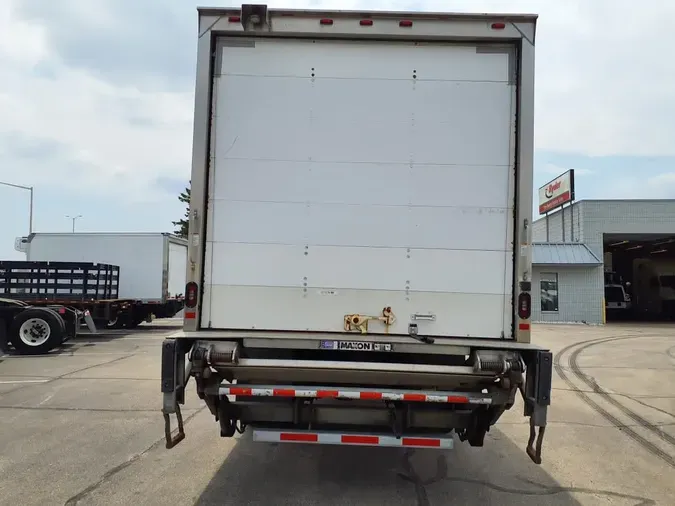 2018 FREIGHTLINER M2 106